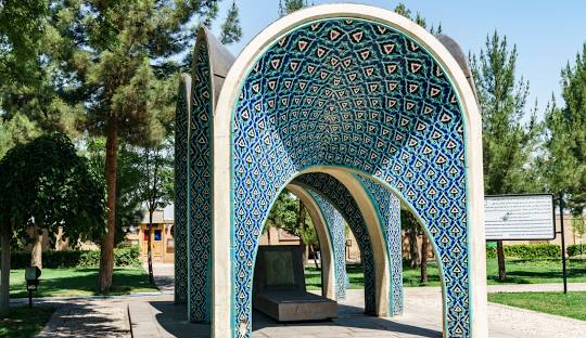سالن مطالعه تیزهوشان در مشهد